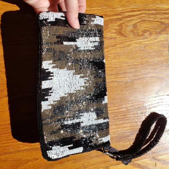 Express Beaded Black and Grey Clutch - Picture 6 of 7